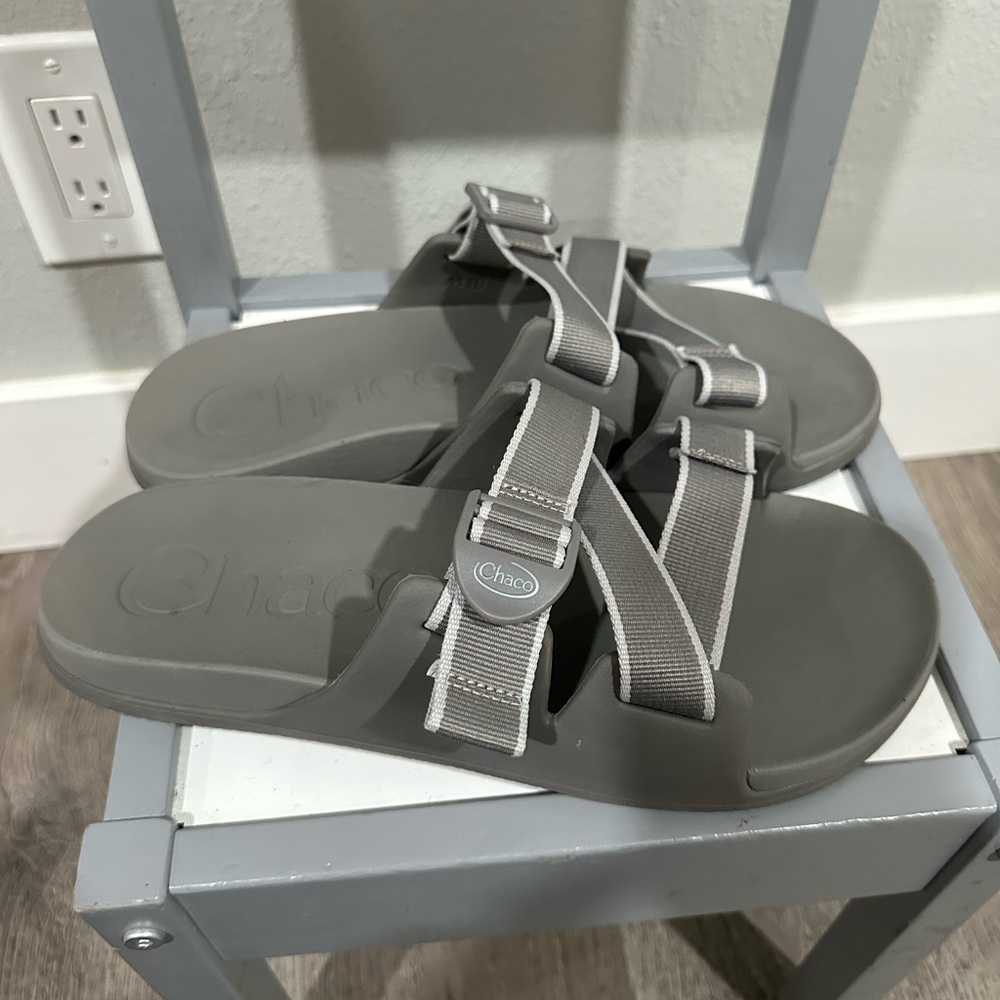 Chaco Men's Chillos Slide Sandal, Outskirt Gray size 10